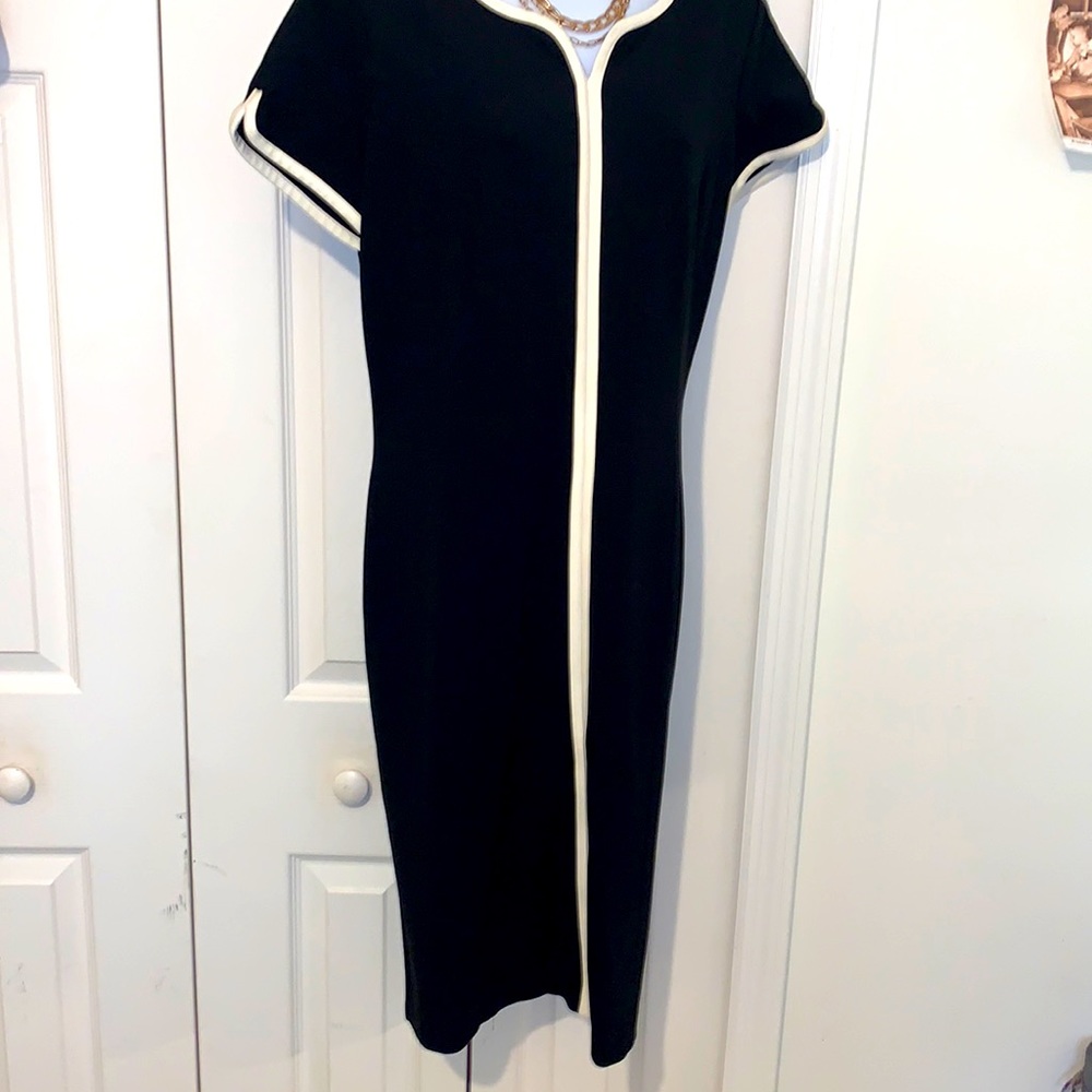 TALBOTS BLACK & WHITE SHEATH DRESS